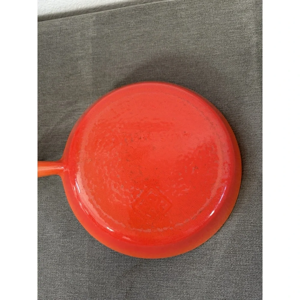 Vintage Le Creuset 24 Cast Iron Enamel Pan Skillet 9.5